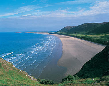 http://www.ffynnon-rhosfa.co.uk/Rhossili%20Bay.jpg